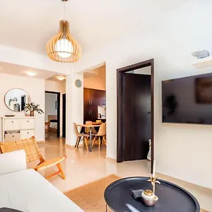 Happy Traveller - Luxury, Free Parking Διαμέρισμα